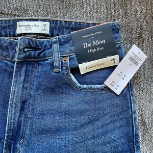 Abercrombie Mom Jeans